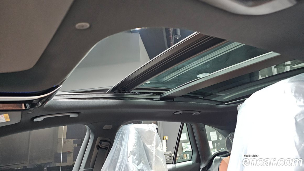 Mercedes-Benz GLC-Class GLC300 4MATIC AMG Line, 2026