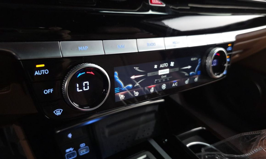 Genesis G80 Gasoline 2.5 Turbo 2WD, 2024