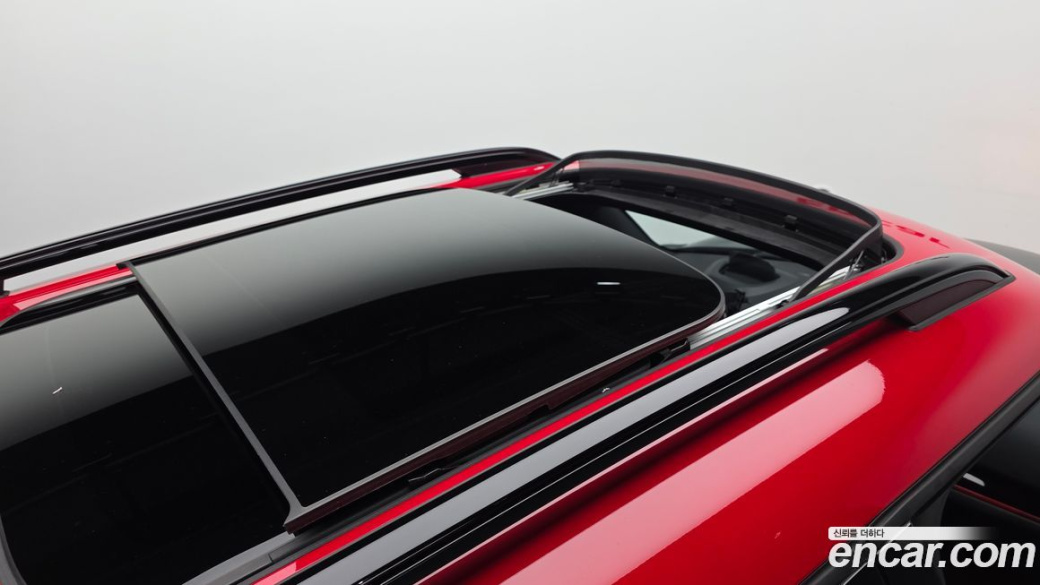 Mini Countryman JCW Launch Pack, 2023