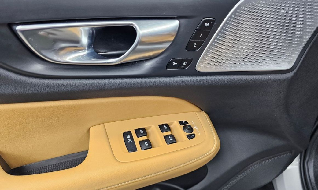 Volvo V60 B5 Ultimate AWD, 2024