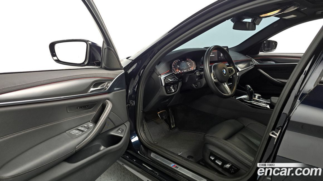 BMW 5-Series 520i M Sport, 2023