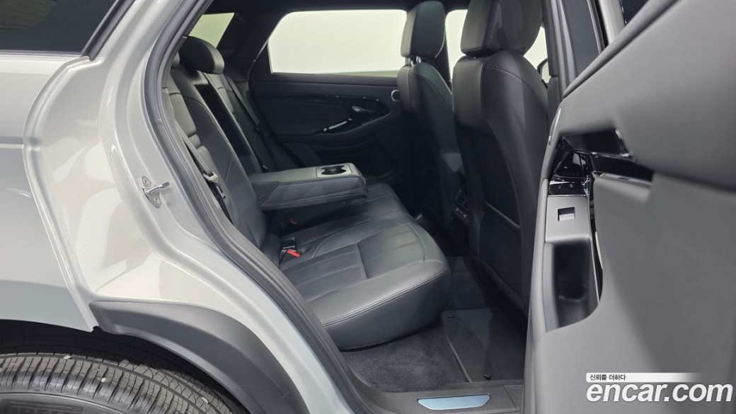 Land Rover Range Rover Evoque P250 Dynamic SE, 2025