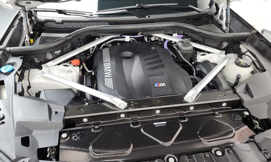 BMW X6 xDrive40i M Sport, 2025