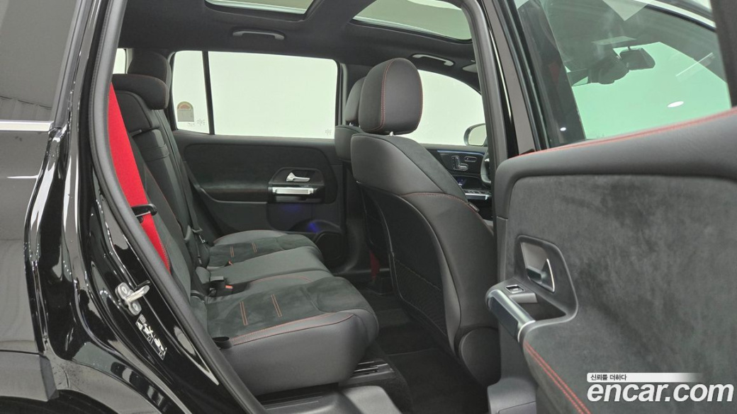 Mercedes-Benz GLB-Class AMG GLB35 4MATIC, 2025