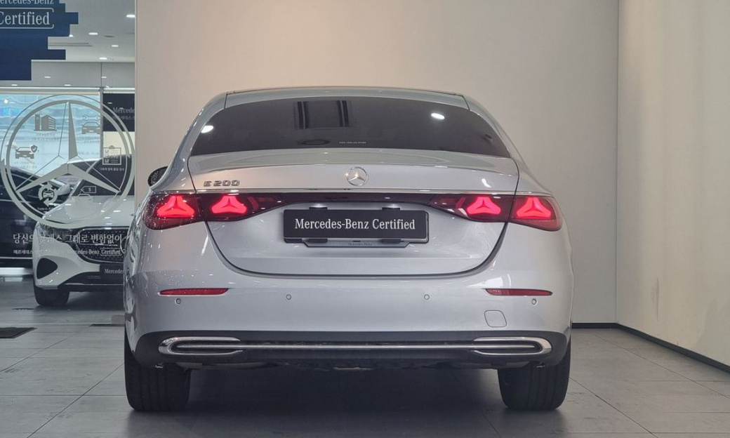 Mercedes-Benz E-Class E200 Avantgarde, 2026