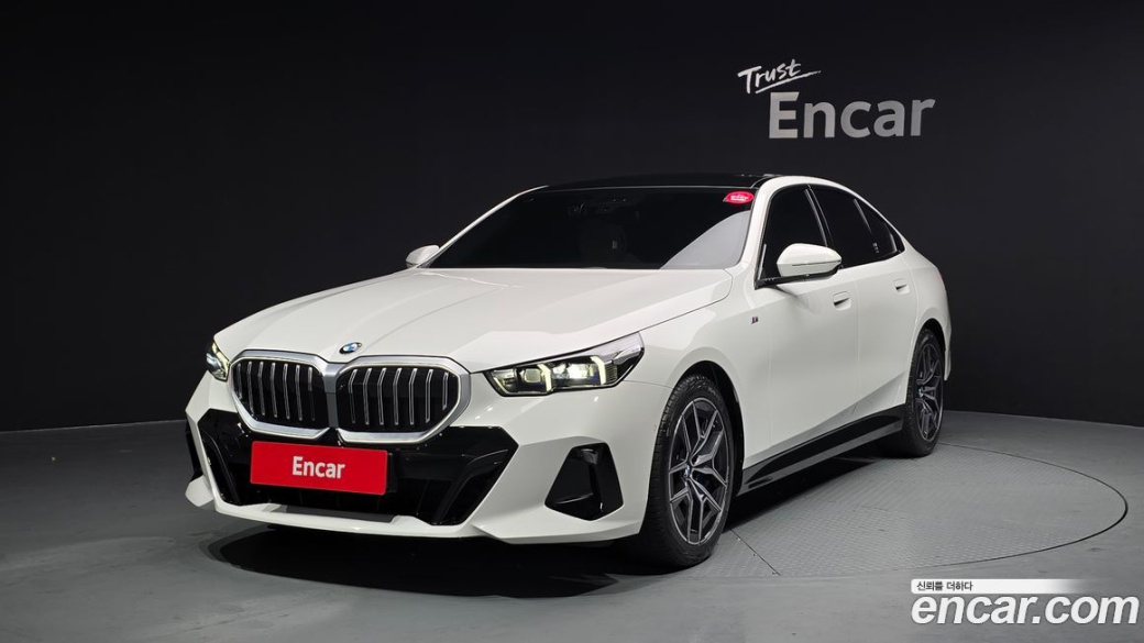 BMW 5-Series 520i M Sport, 2024