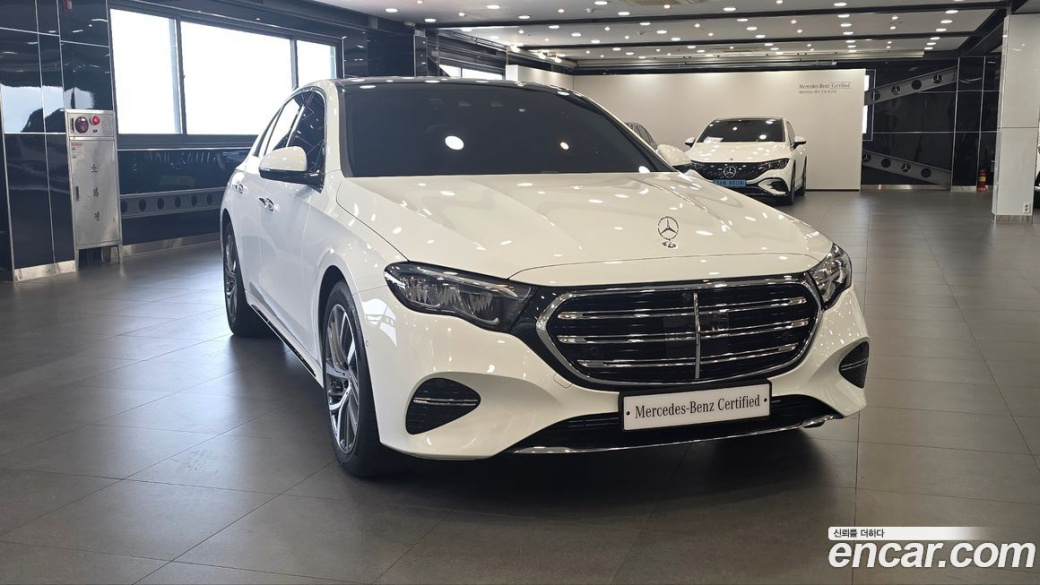 Mercedes-Benz E-Class E220d 4MATIC Exclusive, 2024