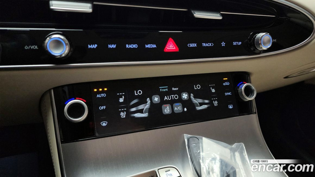 Genesis GV70 2.5T Gasoline AWD, 2025