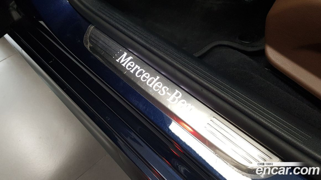 Mercedes-Benz E-Class E250 AMG Line, 2023