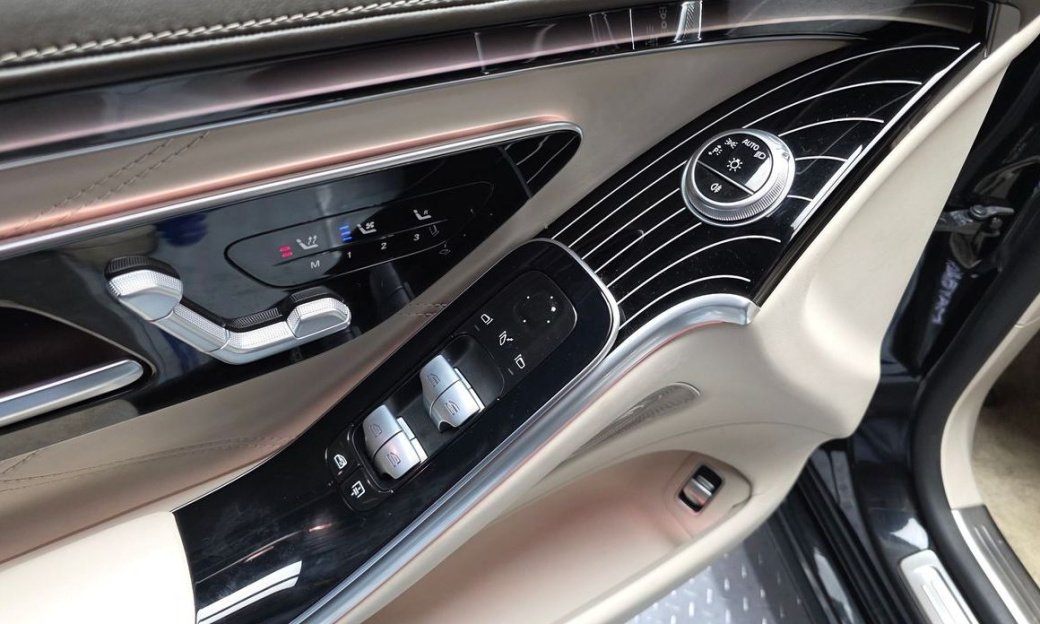 Mercedes-Benz S-Class Maybach S580 4MATIC, 2023