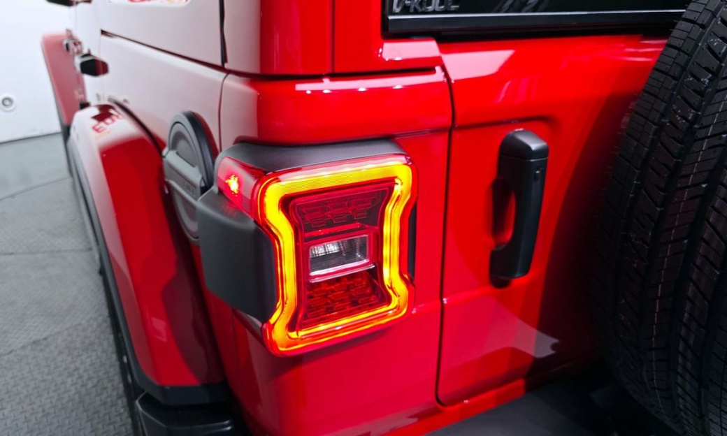 Jeep Wrangler 2.0 Sahara Power Top 4Door, 2024