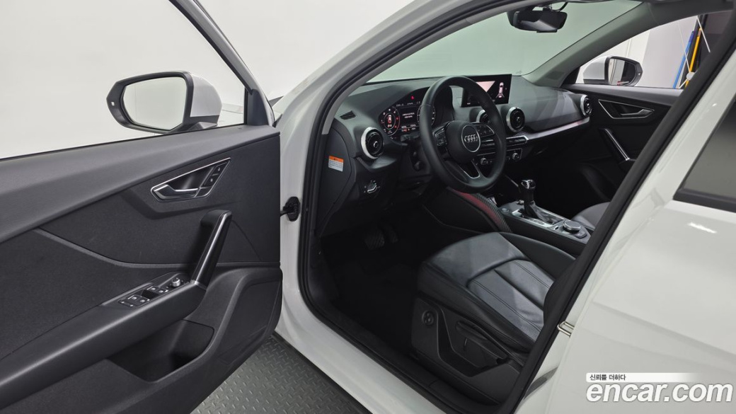 Audi Q2 35 TDI, 2023