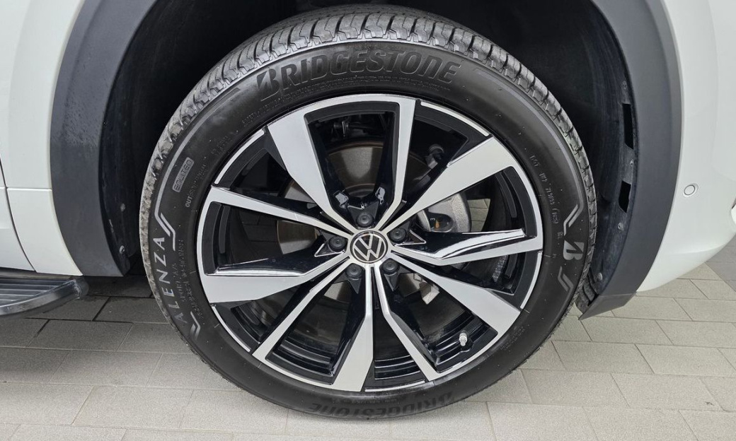 Volkswagen Atlas 2.0 TSI R-LINE 7-Seater, 2025