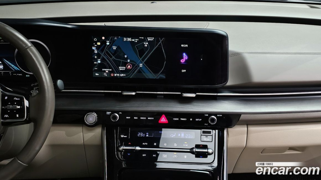 Kia Carnival 9-Seater Signature, 2022