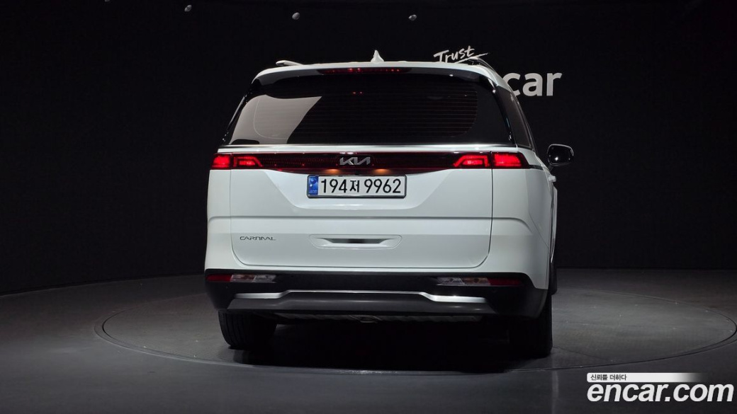Kia Carnival 9-Seater Noblesse, 2023