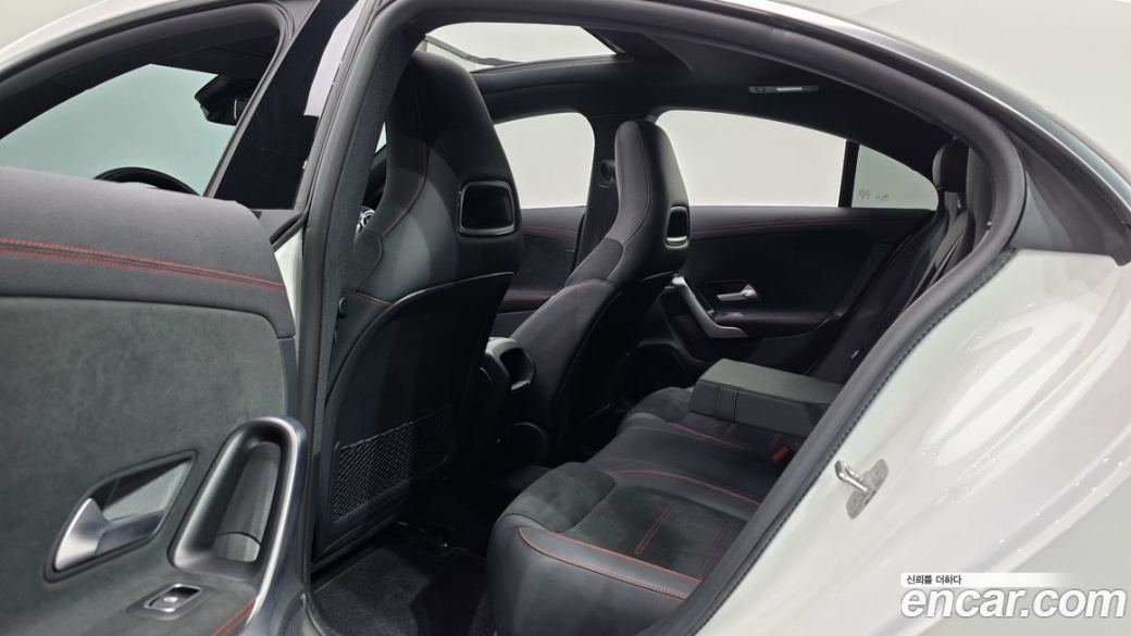 Mercedes-Benz CLA-Class CLA250 4MATIC, 2024