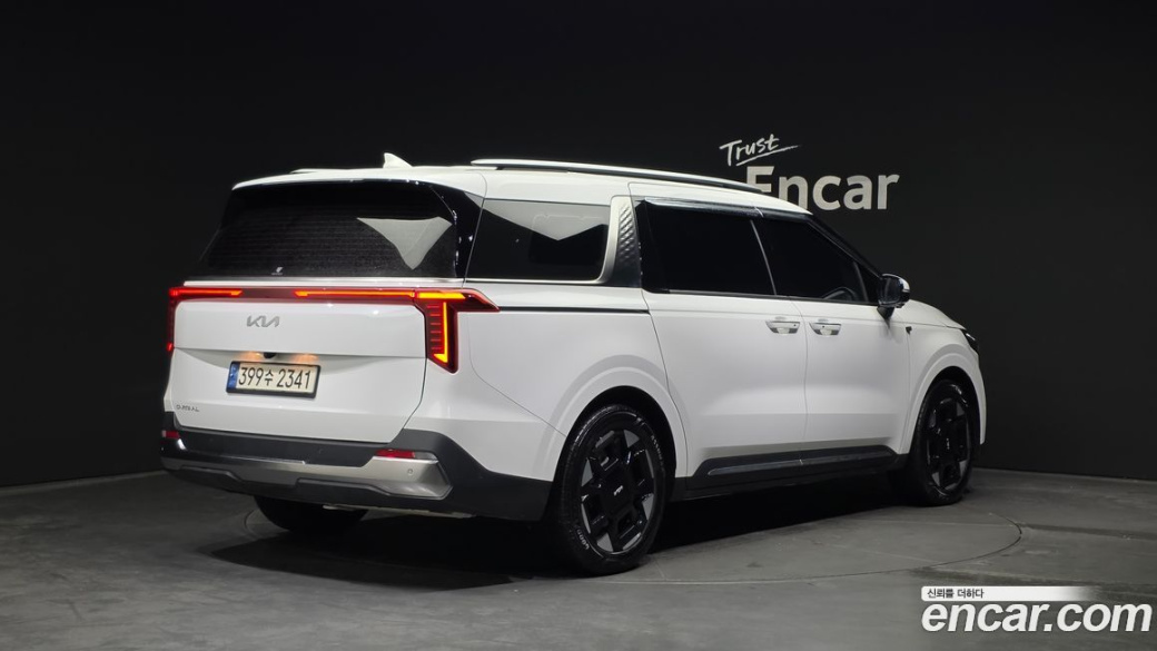 Kia Carnival 9-Seater Noblesse, 2025