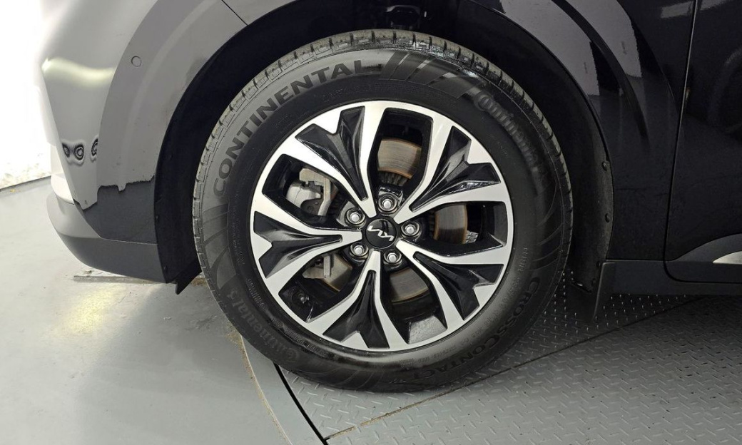 Kia Carnival 11-Seater Signature, 2023
