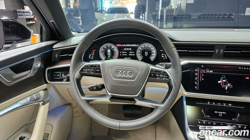 Audi A6 45 TFSI Premium, 2025