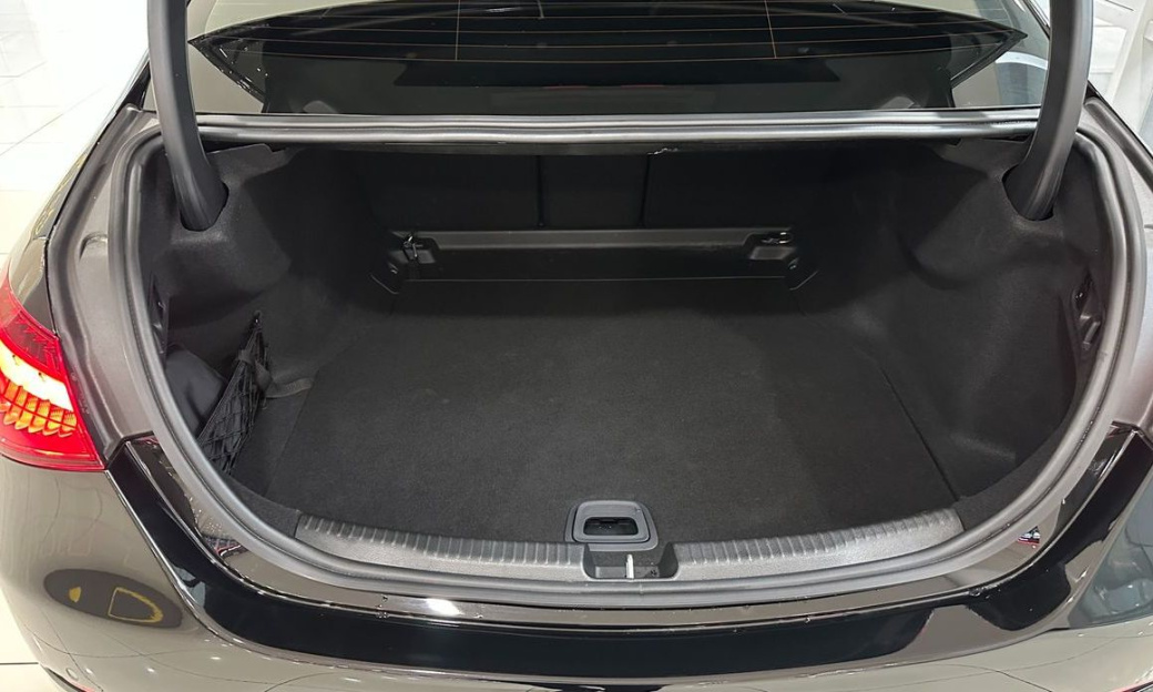 Mercedes-Benz C-Class C300 4MATIC Avantgarde, 2024
