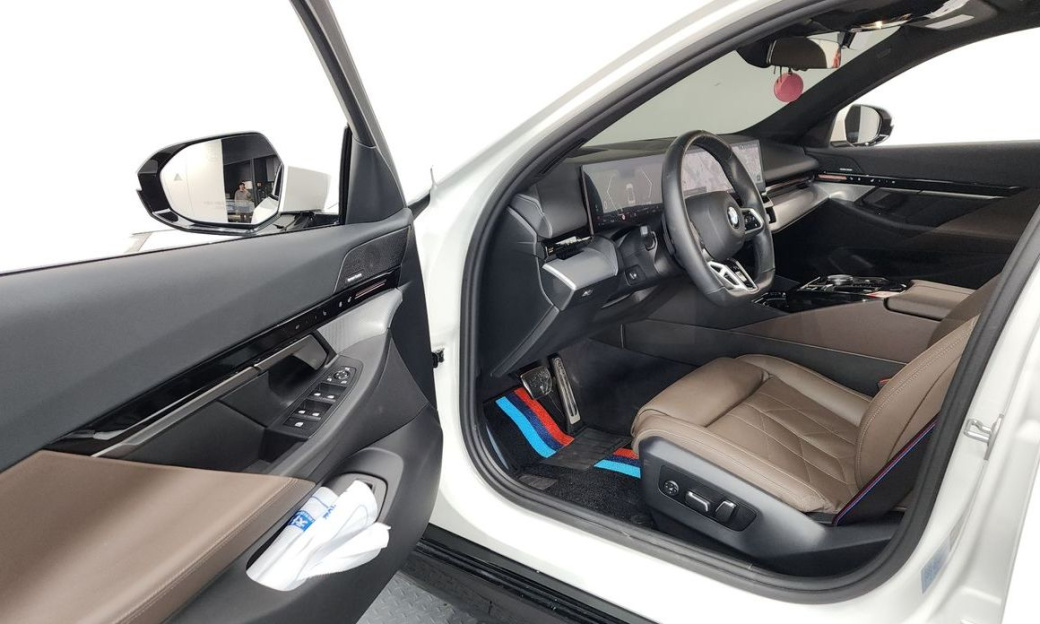 BMW 5-Series 520i M Sport, 2024