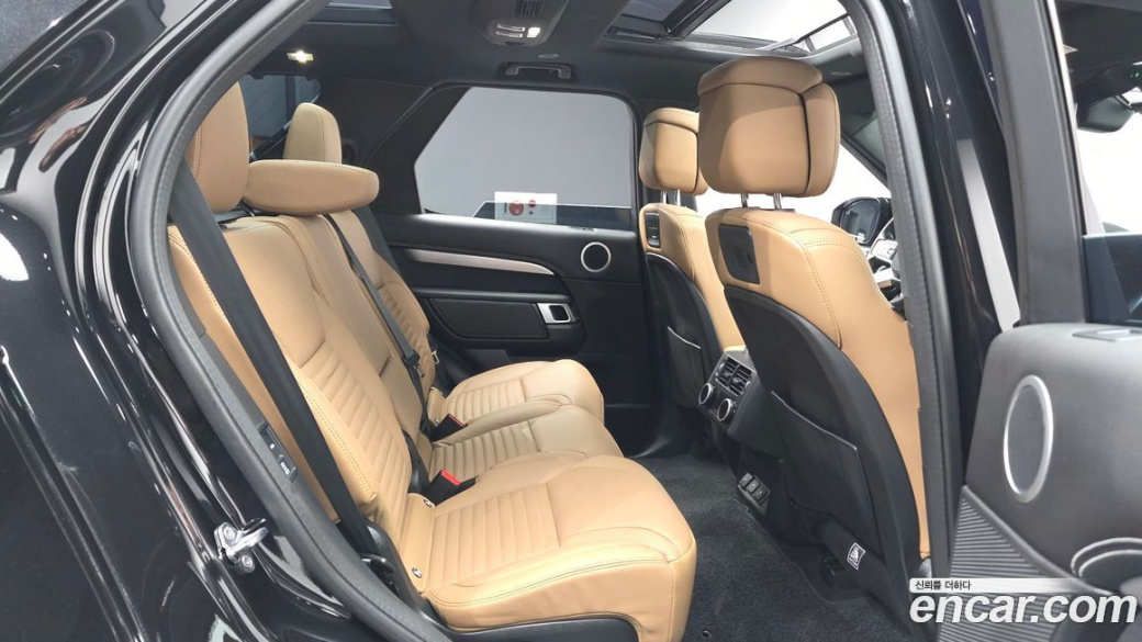 Land Rover Discovery P360 Dynamic HSE, 2024