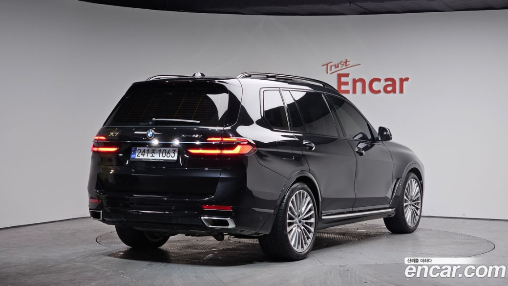 BMW X7 xDrive 40d Design Pure Excellence 7-Seater, 2024