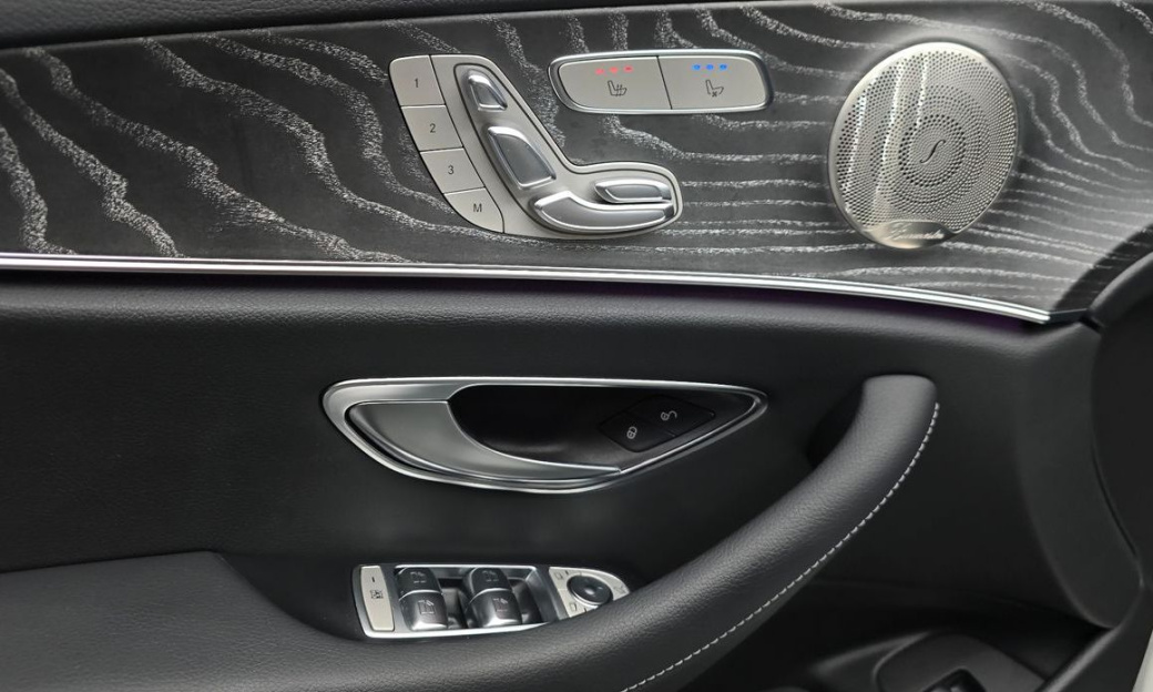 Mercedes-Benz E-Class E350 4MATIC Avantgarde, 2022