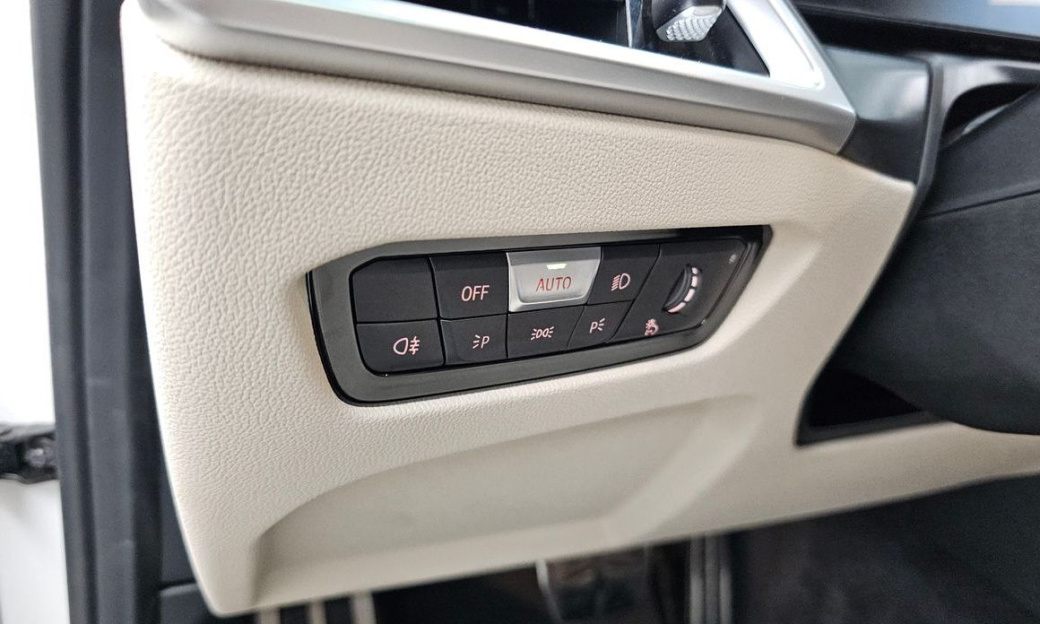 BMW 3-Series M340i Pro, 2026