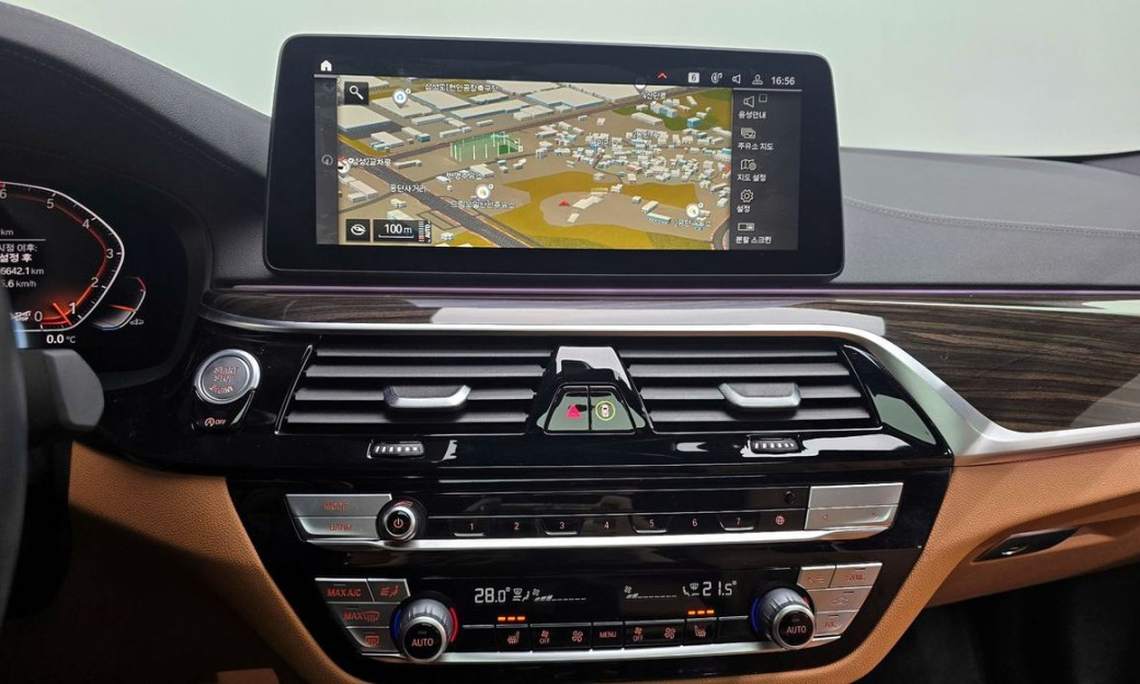 BMW 5-Series 520i M Sport, 2022
