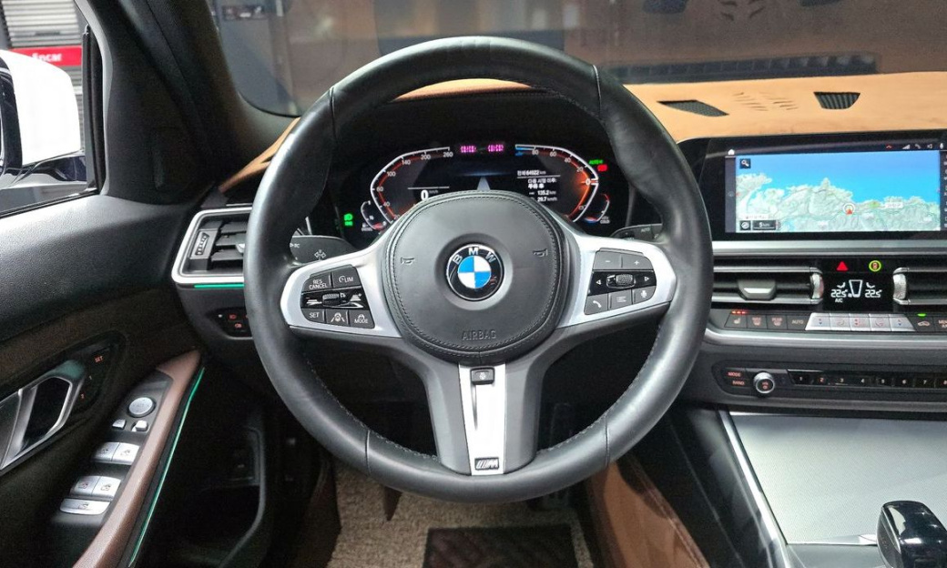 BMW 3-Series 320d Touring M Sport, 2022