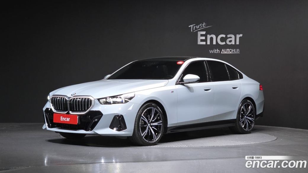BMW 5-Series 530i xDrive M Sport, 2024