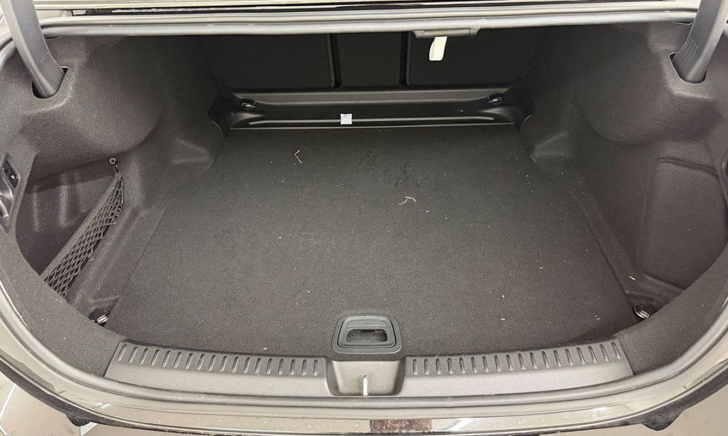 Mercedes-Benz E-Class E300 4MATIC Exclusive, 2024