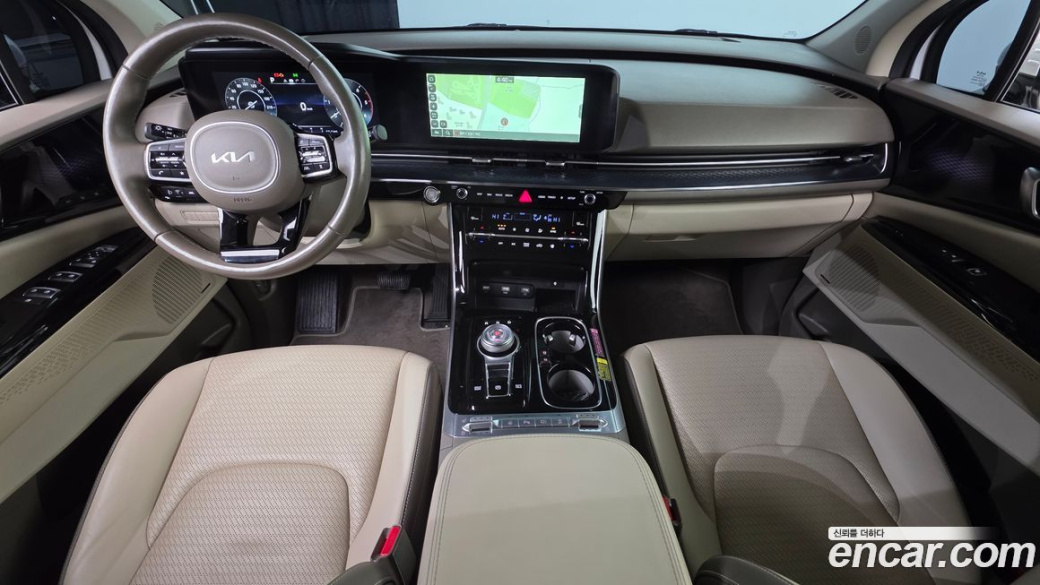Kia Carnival 7-Seater Hi-Limousine, 2023