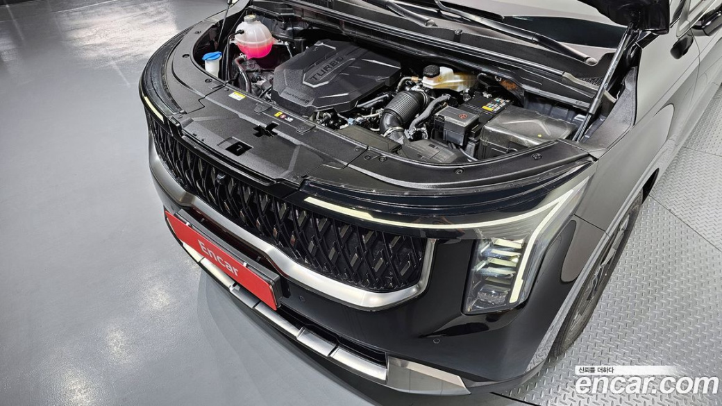 Kia Carnival 9-Seater Noblesse, 2025