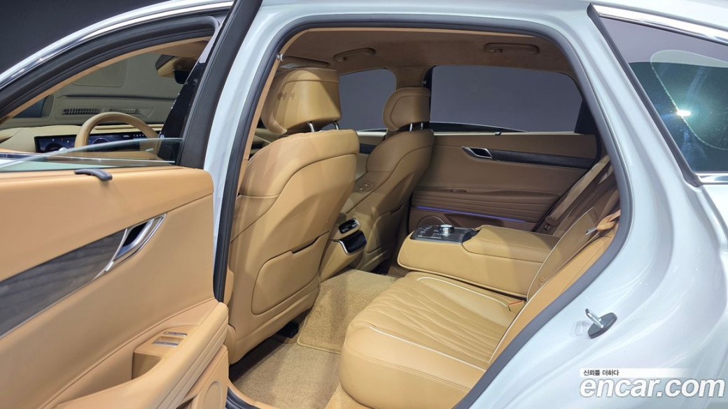 Genesis G80 Gasoline 2.5 Turbo AWD, 2025