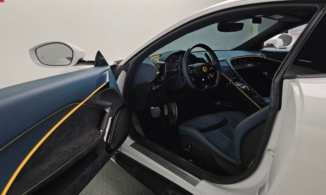 Ferrari Roma 3.9, 2024