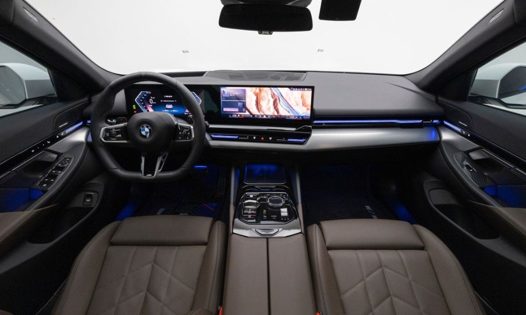 BMW 5-Series 520i M Sport, 2024