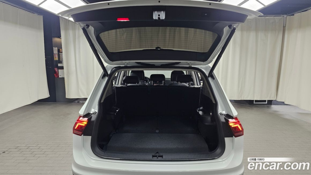 Volkswagen Tiguan 2.0 TSI Prestige, 2023