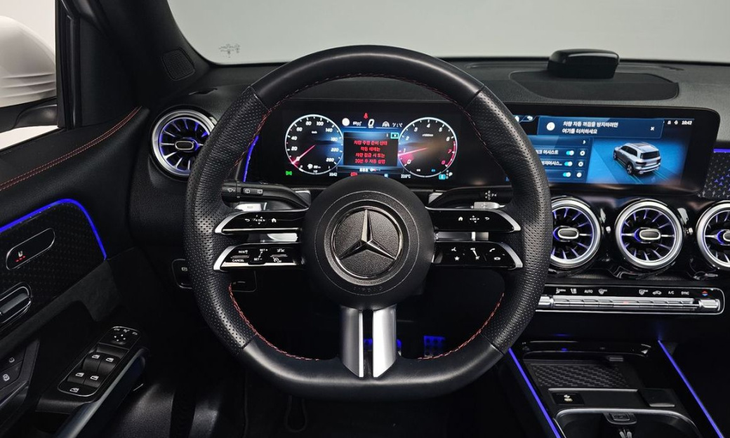 Mercedes-Benz GLB-Class GLB250 4MATIC, 2025