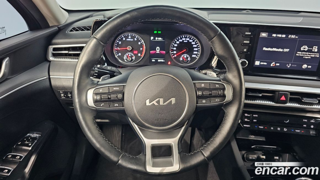 Kia K5 2.0, 2023
