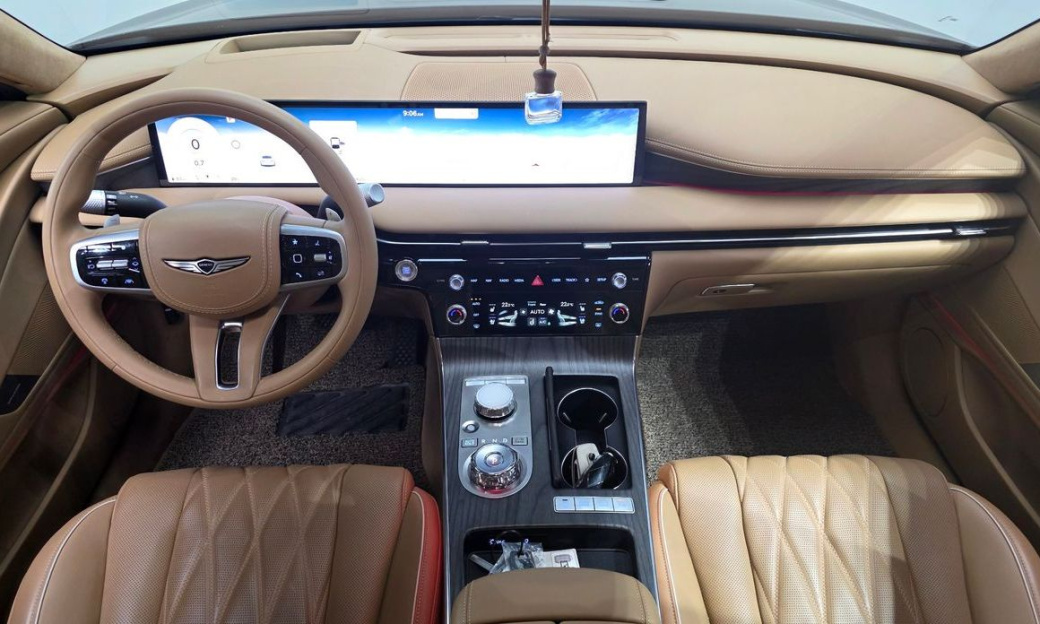 Genesis G80 Gasoline 2.5 Turbo 2WD, 2025