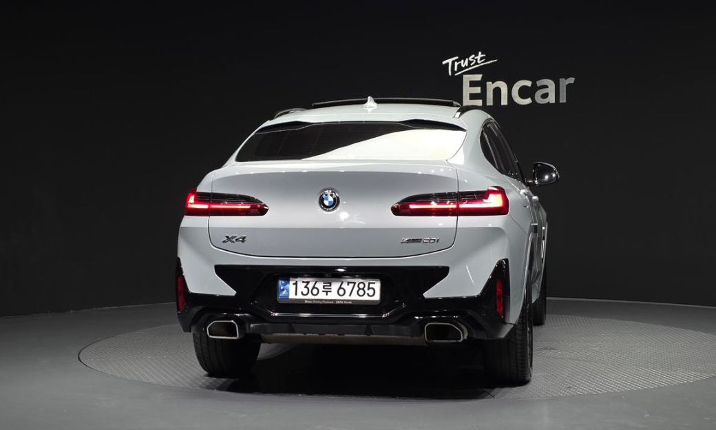 BMW X4 xDrive20i M Sport, 2023