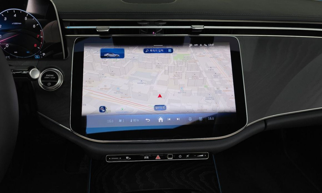 Mercedes-Benz E-Class E200 Avantgarde, 2025