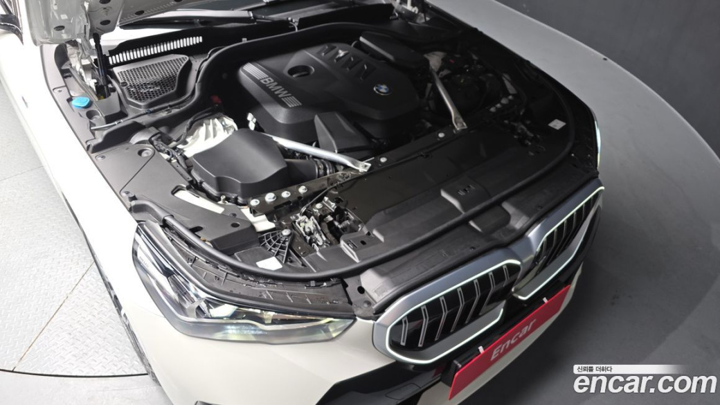 BMW 5-Series 520i M Sport, 2024