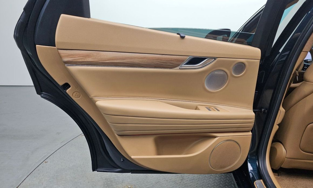 Genesis G80 Gasoline 2.5 Turbo AWD, 2026