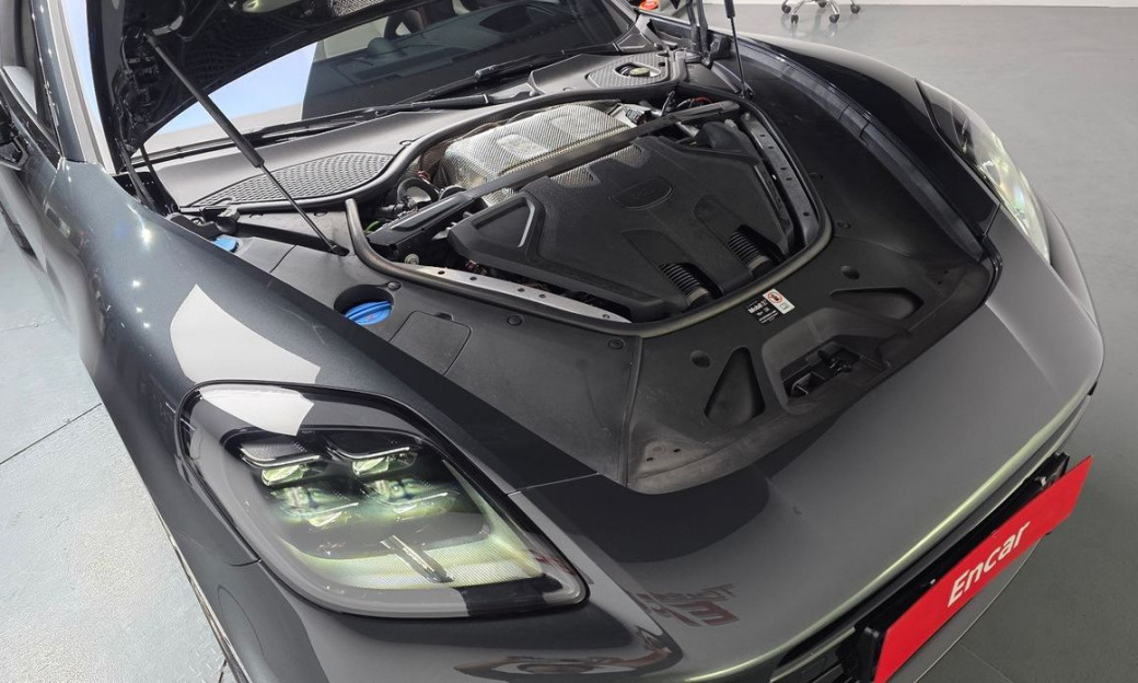 Porsche Panamera 4.0 GTS, 2025
