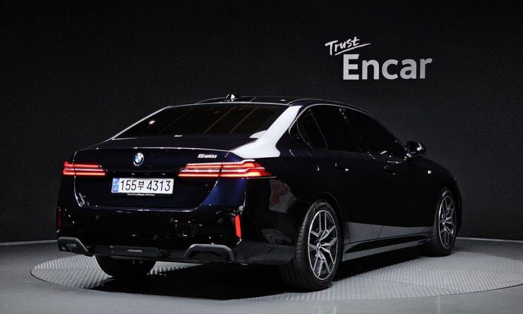 BMW 5-Series 520i M Sport, 2024