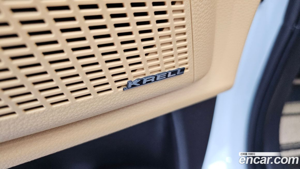 Kia Carnival 7-Seater Signature, 2022