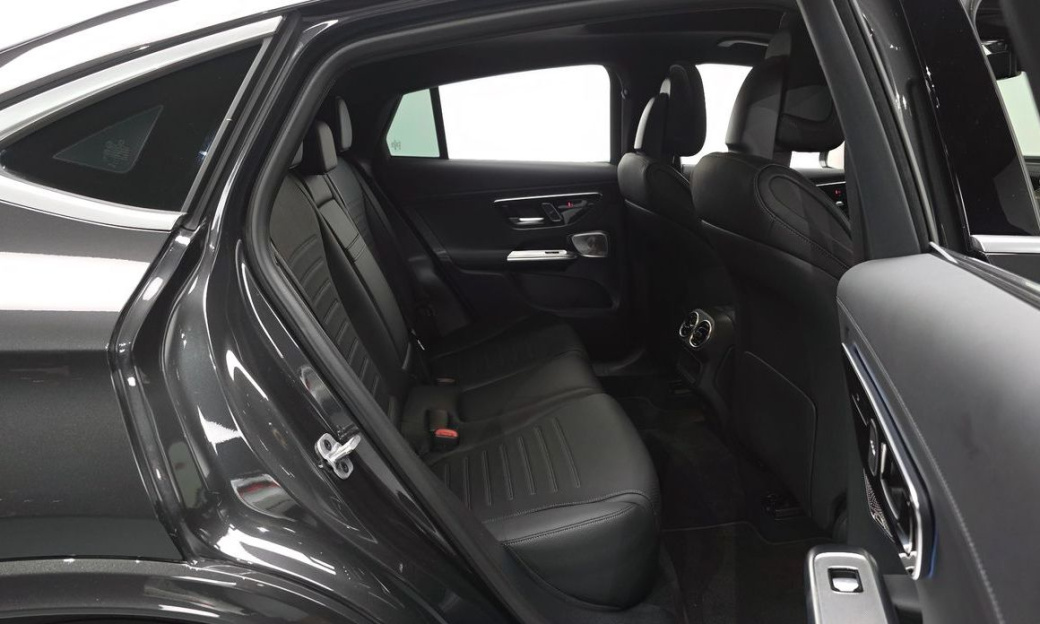 Mercedes-Benz GLC-Class GLC300 4MATIC Coupe, 2025